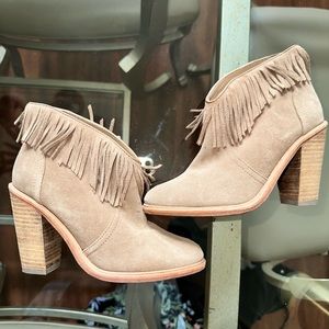 Jose Tan Booties